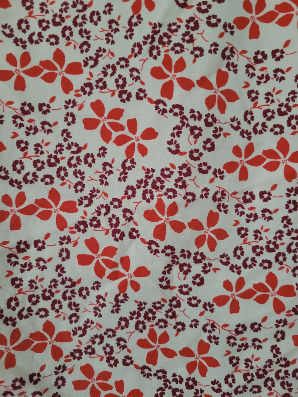 Cream Mini Skirt with Red Floral Pattern - GAP - Size 10 - Picture 3 of 4